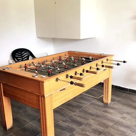 Casa Con Jardin Y Vistas A La Montana